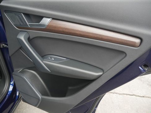 Certified 2023 Audi Q5 2.0T Premium w/ Convenience Package image 35