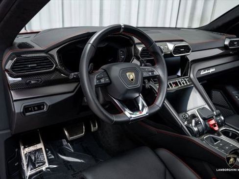 Used 2023 Lamborghini Urus S image 32