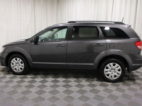 Used 2020 Dodge Journey SE FWD image 30