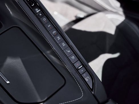 Used 2024 Chevrolet Corvette Stingray Premium Conv w/ Z51 Performance Package image 60