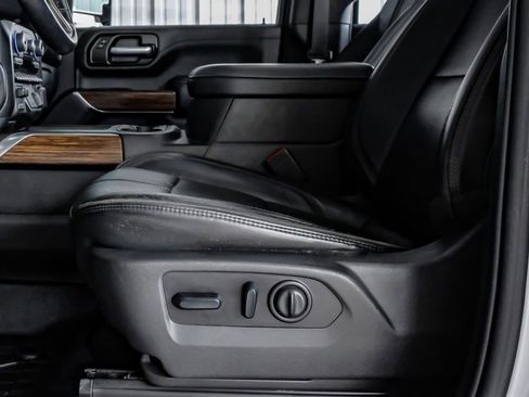 Used 2022 Chevrolet Silverado 3500 High Country image 30