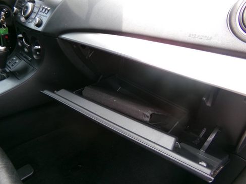 Used 2012 MAZDA MAZDA3 i Grand Touring w/ Tech Pkg FWD image 13