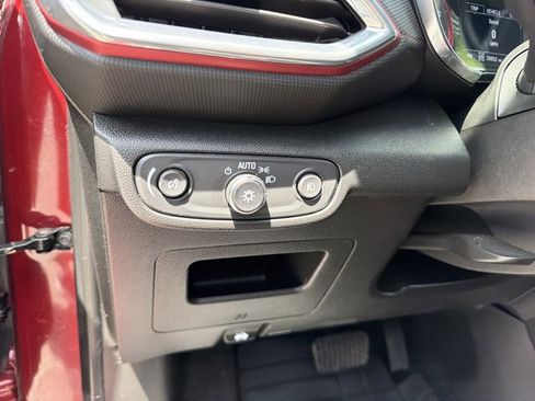 Used 2023 Chevrolet TrailBlazer RS AWD/4WD image 17