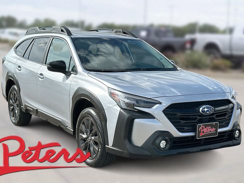 Used 2025 Subaru Outback Onyx Edition image 1