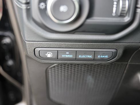 Used 2024 Jeep Wrangler Unlimited Rubicon 4xe AWD/4WD image 38