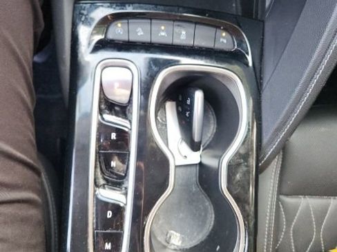 Used 2021 Buick Envision Avenir image 11