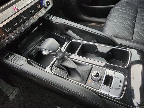 Used 2024 Kia Telluride EX X-Line image 12