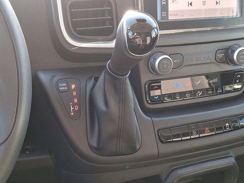 New 2026 RAM ProMaster 2500 w/ Quick Order Package 22G SLT image 12