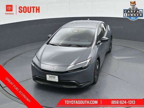 Used 2025 Toyota Prius LE FWD image 50