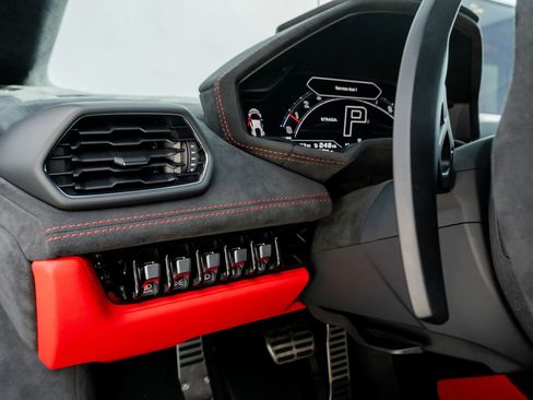 Used 2024 Lamborghini Huracan Tecnica image 66