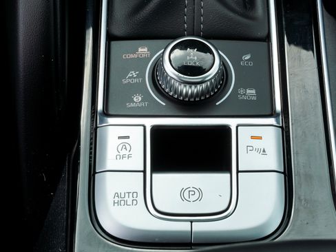 Used 2025 Kia Telluride S AWD/4WD image 42