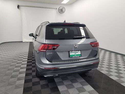 Used 2021 Volkswagen Tiguan SE image 6