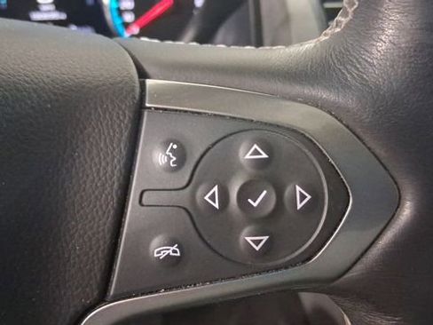 Used 2017 Chevrolet Suburban LT image 34