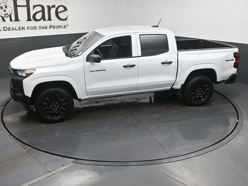 New 2026 Chevrolet Colorado W/T w/ WT Custom Package AWD/4WD image 36