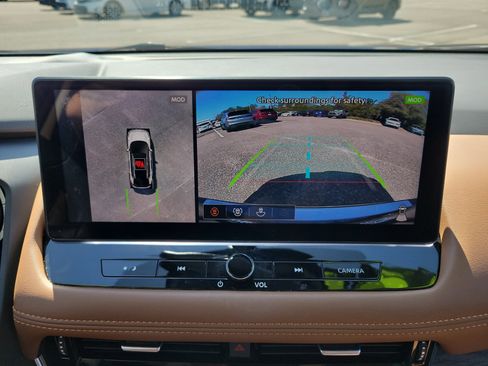 Used 2024 Nissan Rogue Platinum w/ Platinum Premium Package image 31