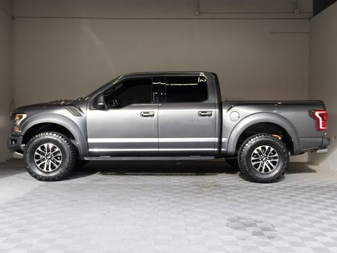 Used 2019 Ford F150 Raptor w/ Equipment Group 802A Luxury AWD/4WD image 7