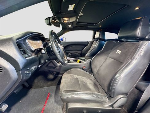 Used 2019 Dodge Challenger R/T Scat Pack w/ T/A Package image 12