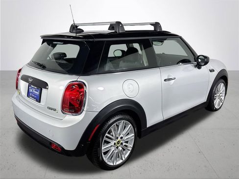 Used 2023 MINI Cooper SE image 6