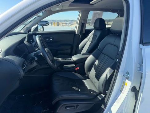 Used 2023 Honda HR-V EX-L image 14