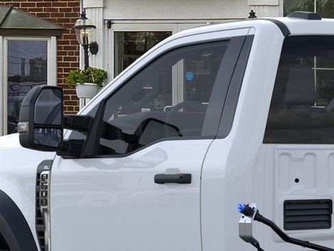 New 2025 Ford F600 4x4 Regular Cab Super Duty image 32