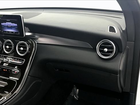 Certified 2018 Mercedes-Benz GLC 300 image 16