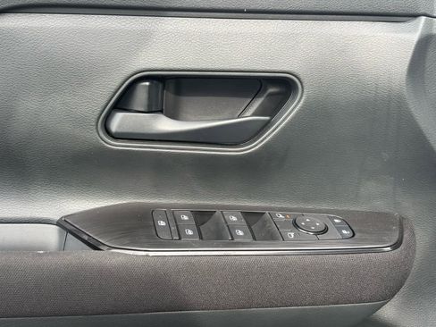 New 2026 Nissan Kicks S image 16