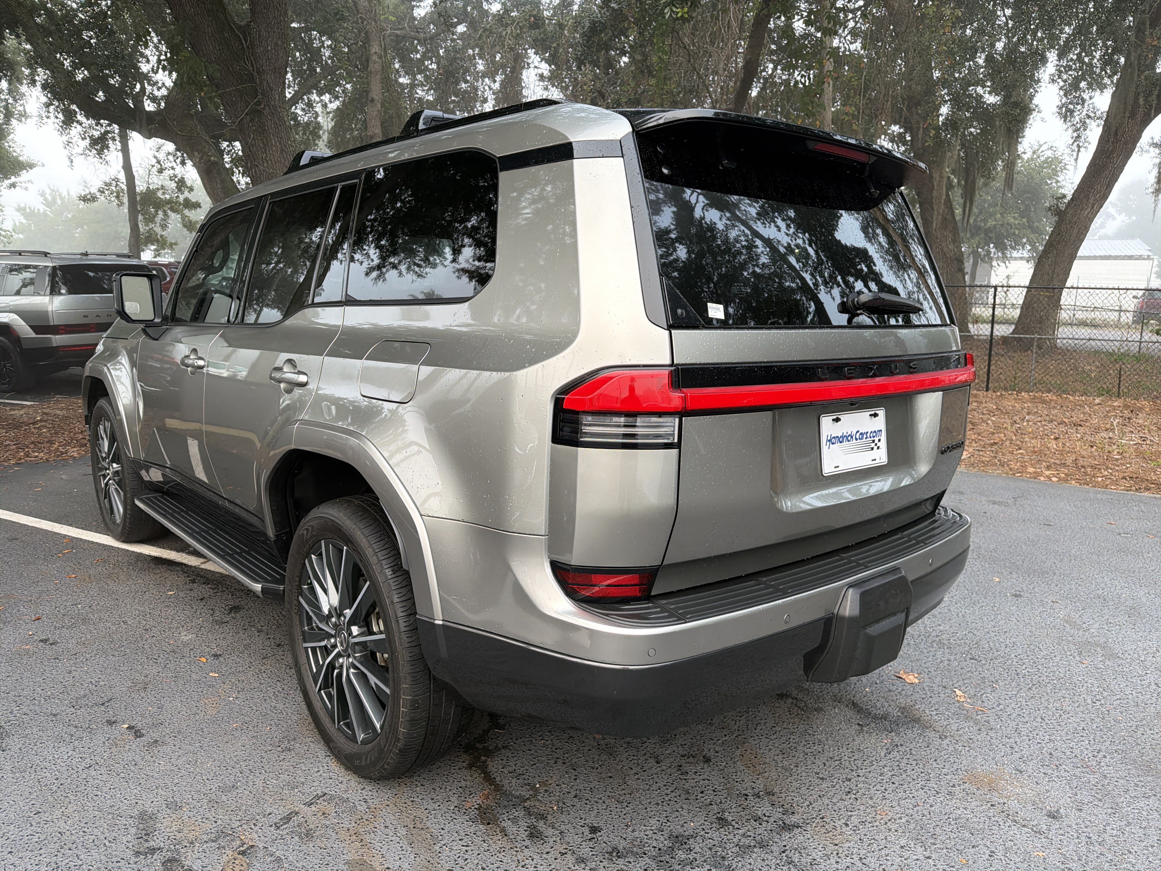 Used 2025 Lexus GX 550 w/ Cold Area Package AWD/4WD image 7