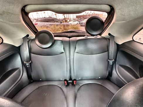 Used 2015 FIAT 500 Pop image 19