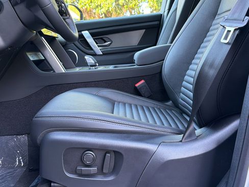 New 2026 Land Rover Discovery Sport Landmark AWD/4WD image 14