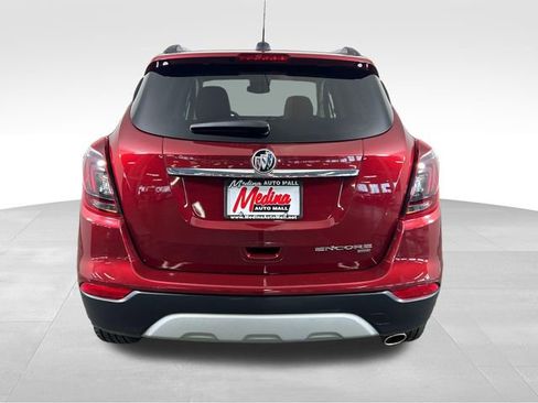 Used 2022 Buick Encore Preferred AWD/4WD image 6