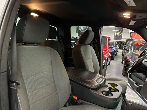 Used 2021 RAM 1500 Classic Warlock w/ Luxury Group AWD/4WD image 32