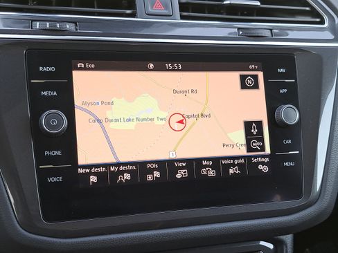 Used 2020 Volkswagen Tiguan SEL image 23