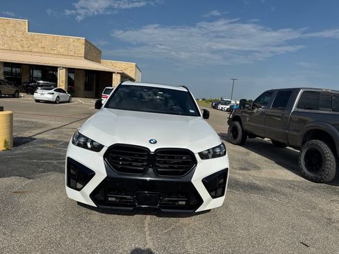 Used 2025 BMW X5 M Competition AWD/4WD image 2