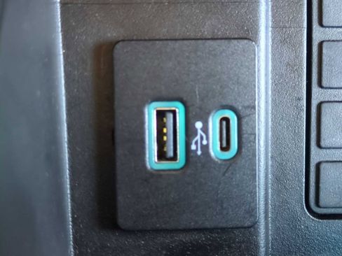 Used 2023 Ford Expedition Max Limited image 21