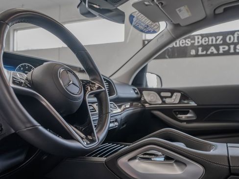 Used 2025 Mercedes-Benz GLE 450 4MATIC image 7