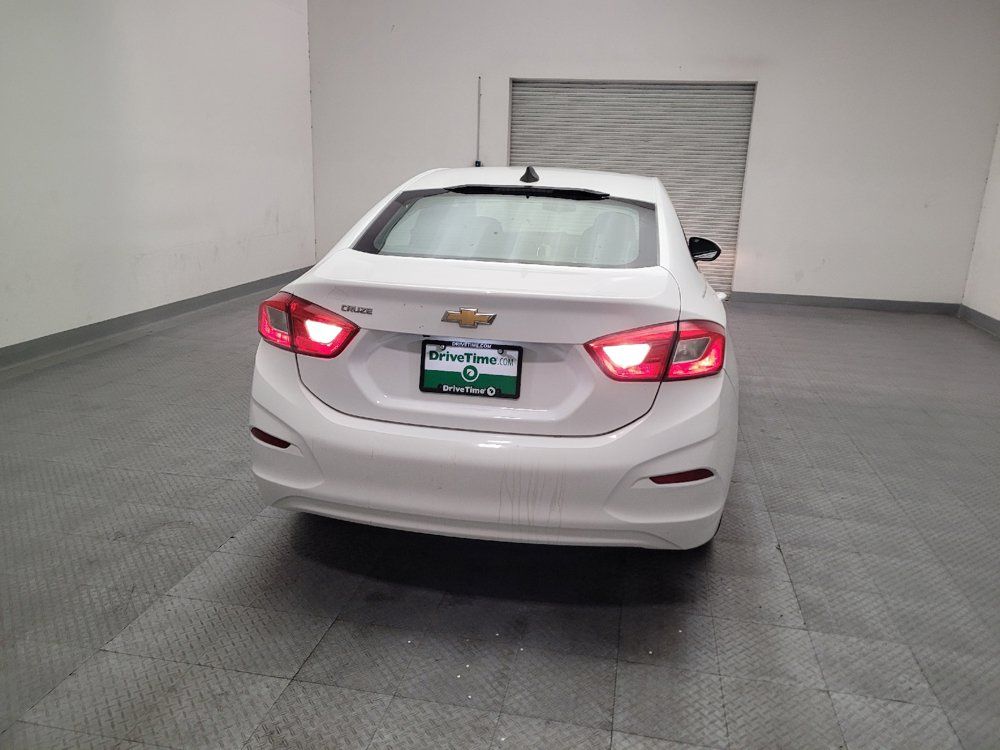 Used 2018 Chevrolet Cruze LS FWD image 7