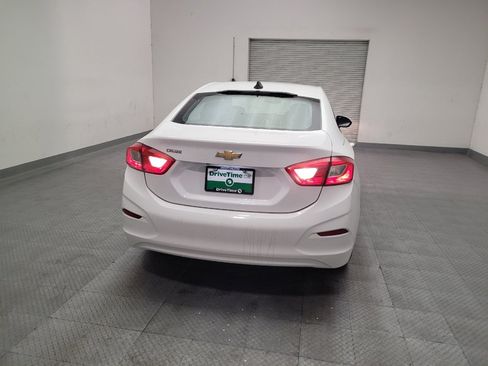 Used 2018 Chevrolet Cruze LS FWD image 7