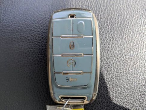 Used 2021 RAM 1500 Big Horn RWD image 29