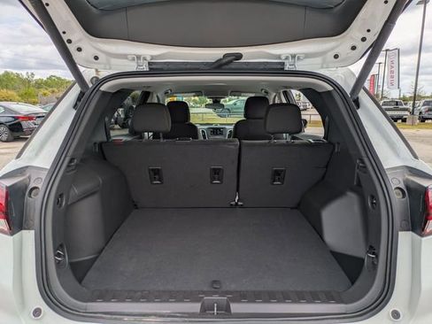 Used 2024 Chevrolet Equinox LT FWD image 26
