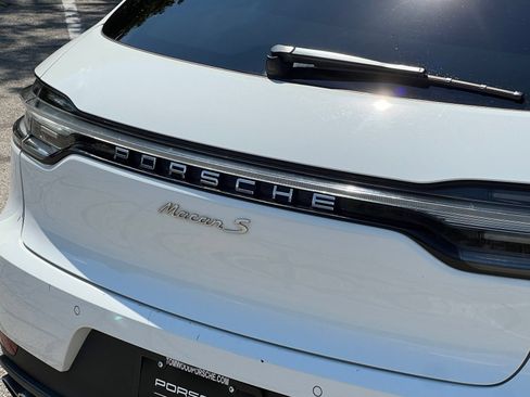 Certified 2019 Porsche Macan S AWD/4WD image 9