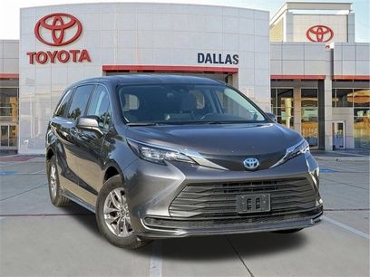 Used 2024 Toyota Sienna LE