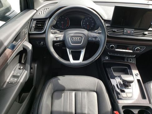Used 2023 Audi Q5 2.0T Premium w/ Convenience Package AWD/4WD image 14