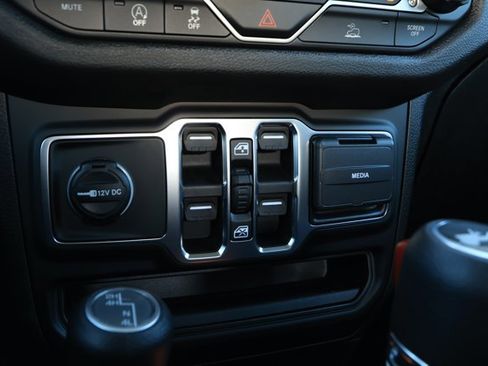 New 2026 Jeep Wrangler Sport AWD/4WD image 19