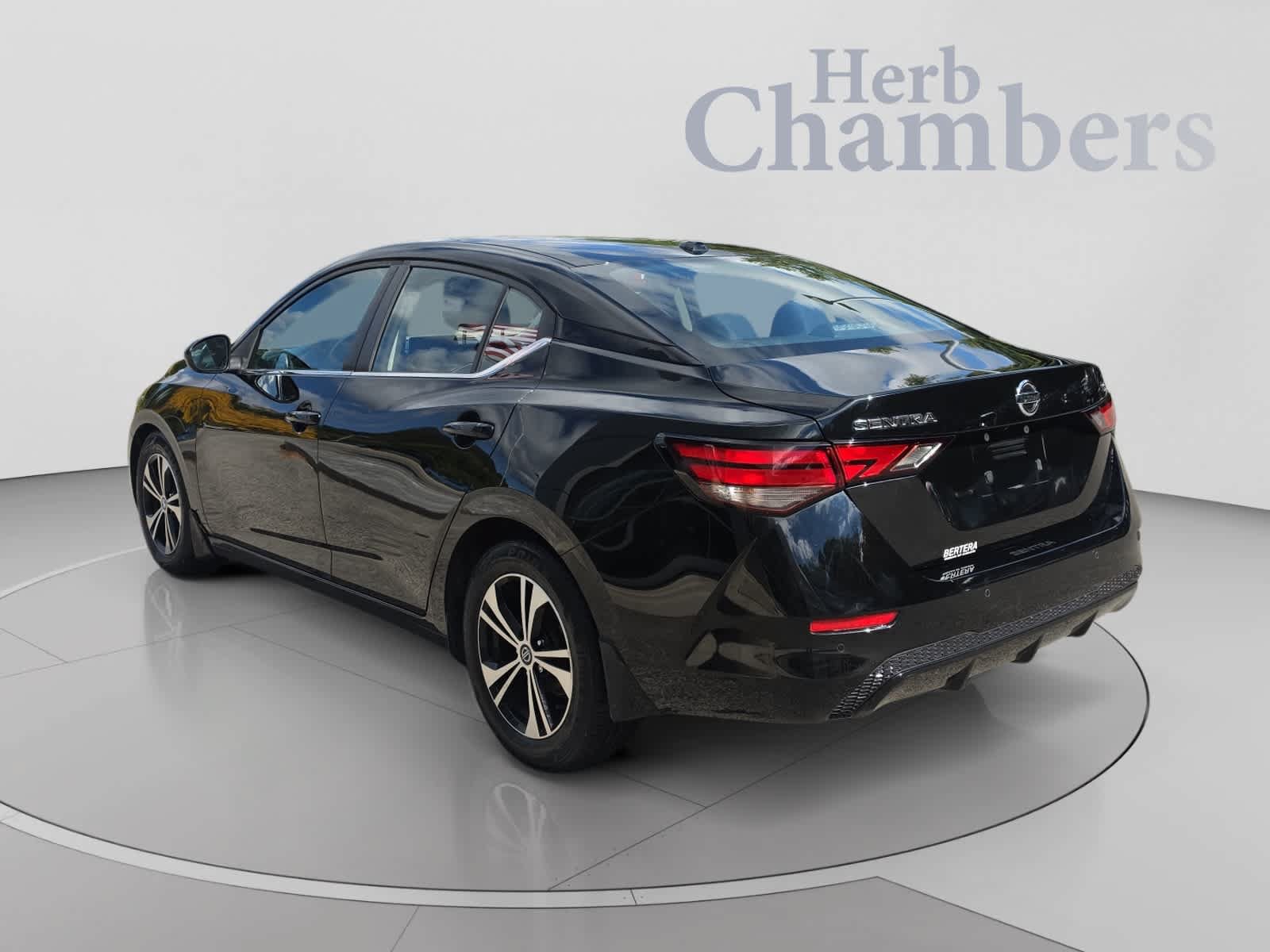 Used 2020 Nissan Sentra SV FWD image 3