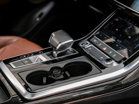 Used 2023 Audi Q7 3.0T Premium w/ Convenience Package image 27