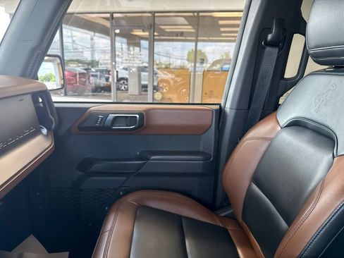 Certified 2024 Ford Bronco Outer Banks AWD/4WD image 24