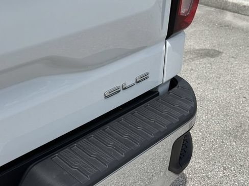 Used 2025 GMC Sierra 1500 SLE RWD image 12