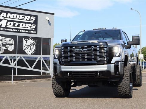 Used 2025 GMC Sierra 3500 Denali Ultimate AWD/4WD image 1