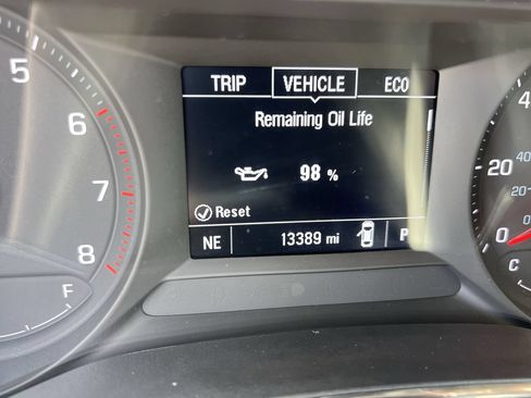 Used 2023 Chevrolet TrailBlazer LT FWD image 22