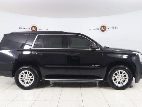 Used 2018 GMC Yukon SLT w/ HD Trailering Package AWD/4WD image 2